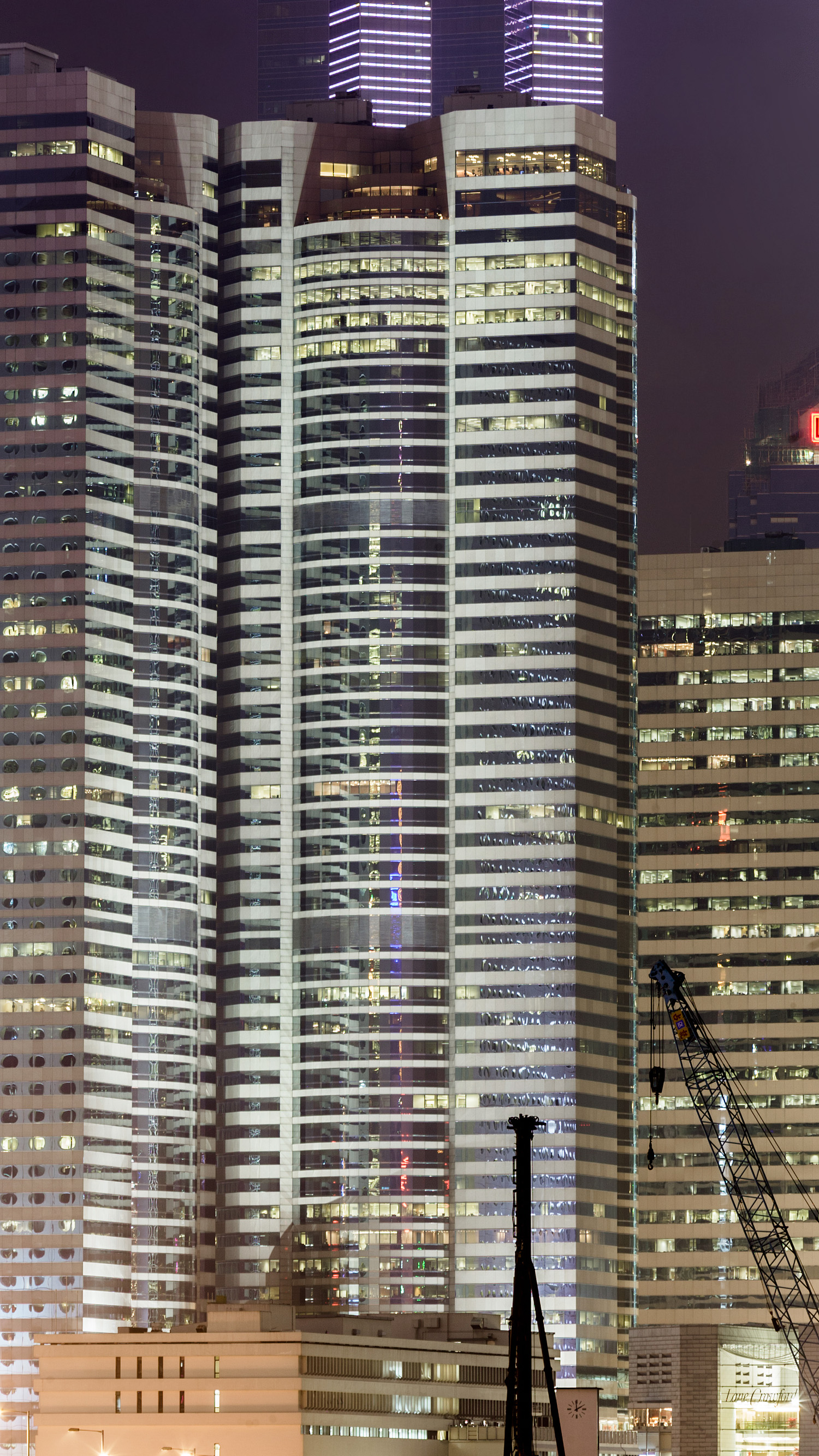 Exchange Square Tower 2, Hong Kong - View from the east. © Mathias Beinling